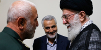 سردار سرافراز شهید همدانی در کنار رهبر انقلاب