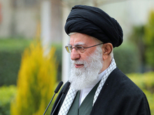 کاشت نهال در روز درختکاری