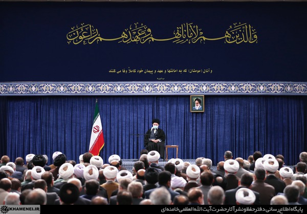 امام خامنه‌ای: معیشت مردم مهم‌ترین مسئله‌ کشور است