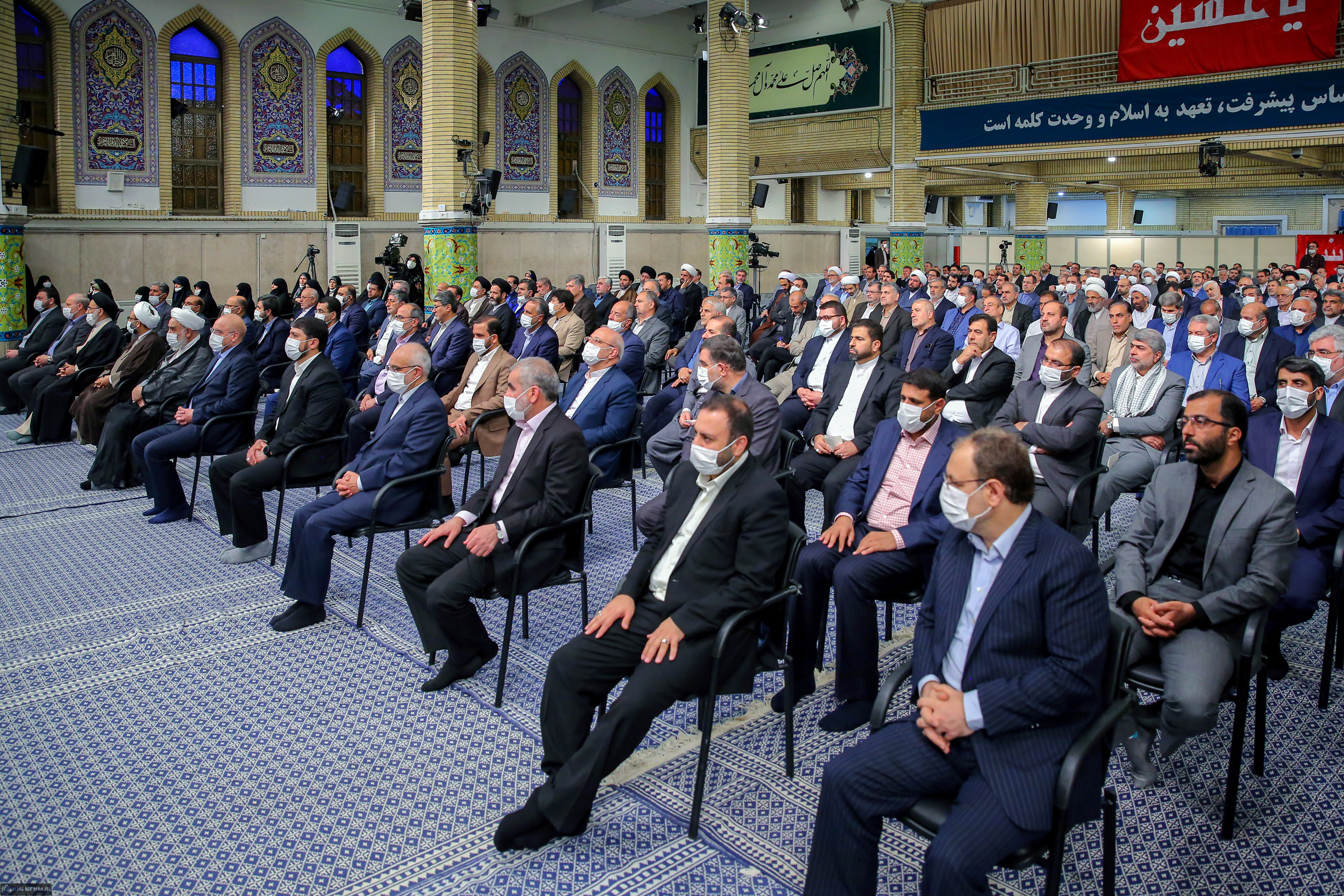 دیدار نمایندگان با رهبر انقلاب