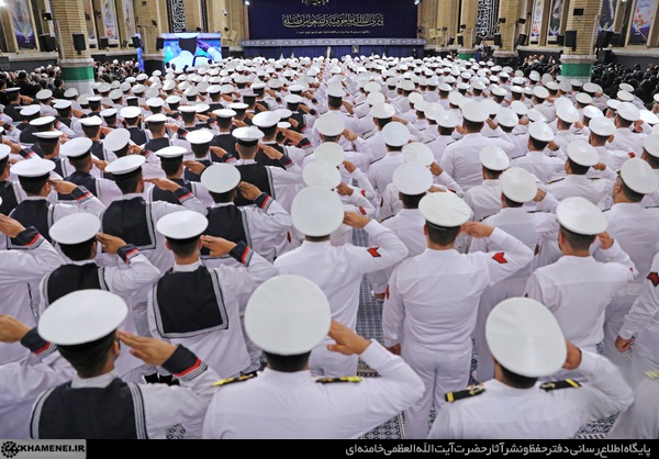 دیدار کارکنان و خانواده‌های ناوگروه ۸۶ ارتش جمهوری اسلامی ایران با رهبری