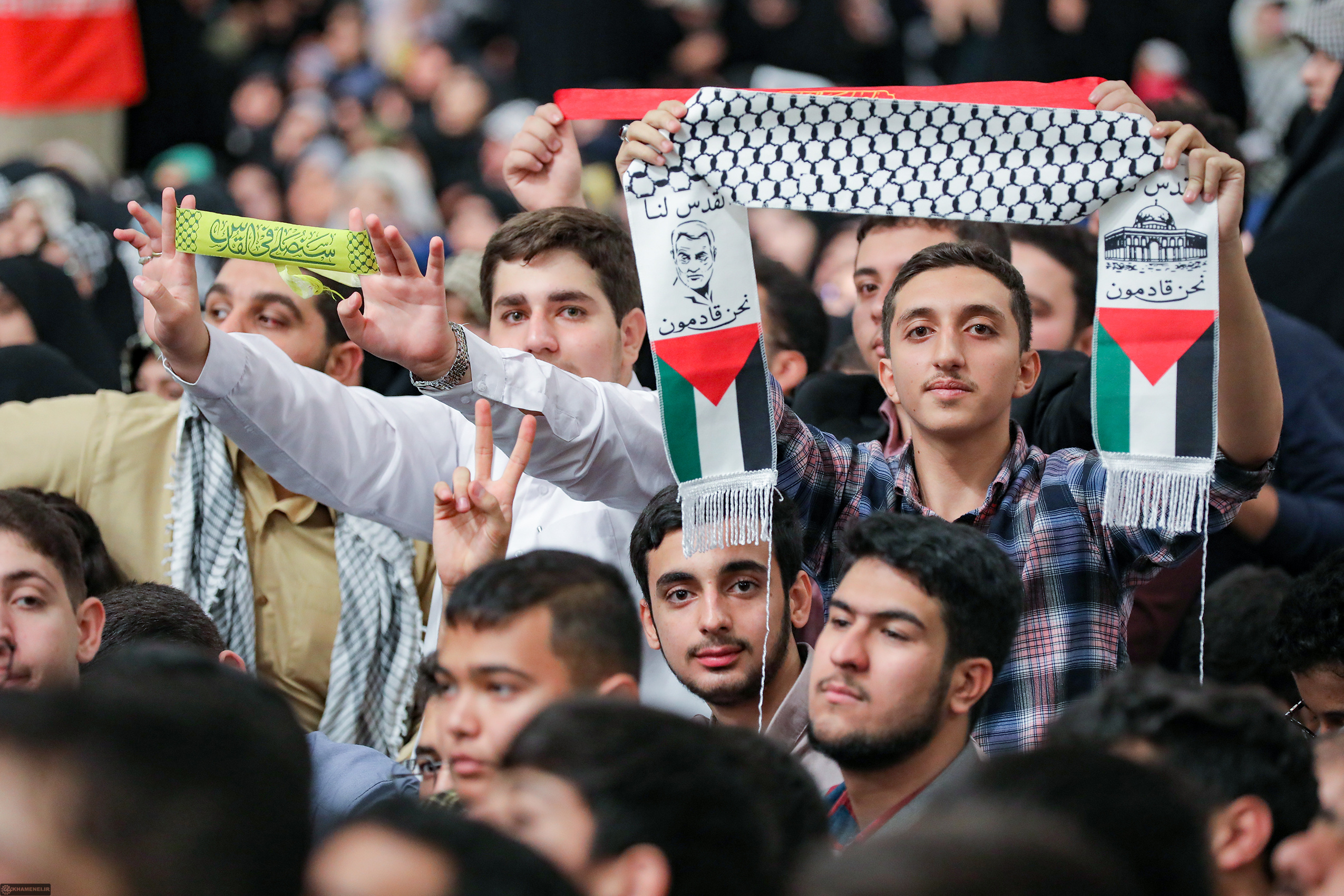«توقف ممنوع»؛ تبلور نگاه راهبردی رهبر شهید انقلاب به نسل جوان و نوجوان