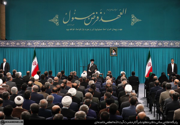 گزارش تصویری دیدار نمایندگان مجلس با رهبر انقلاب 4 گزارش تصویری دیدار نمایندگان مجلس با رهبر انقلاب