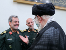 تصویری از شهید مهدی ربانی در دیدار با رهبر انقلاب