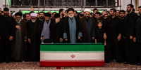 اقامه نماز بر پیکر مطهر رهبر شهید انقلاب اسلامی در حرم مطهر رضوی